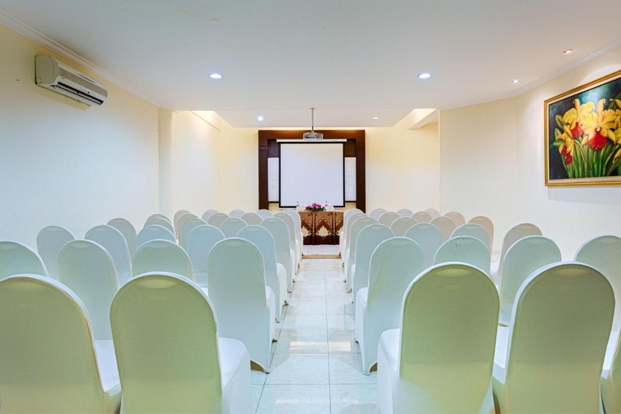 Hotel Montana Malang Esterno foto