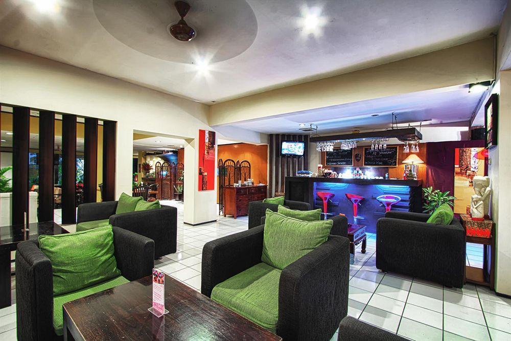 Hotel Montana Malang Esterno foto